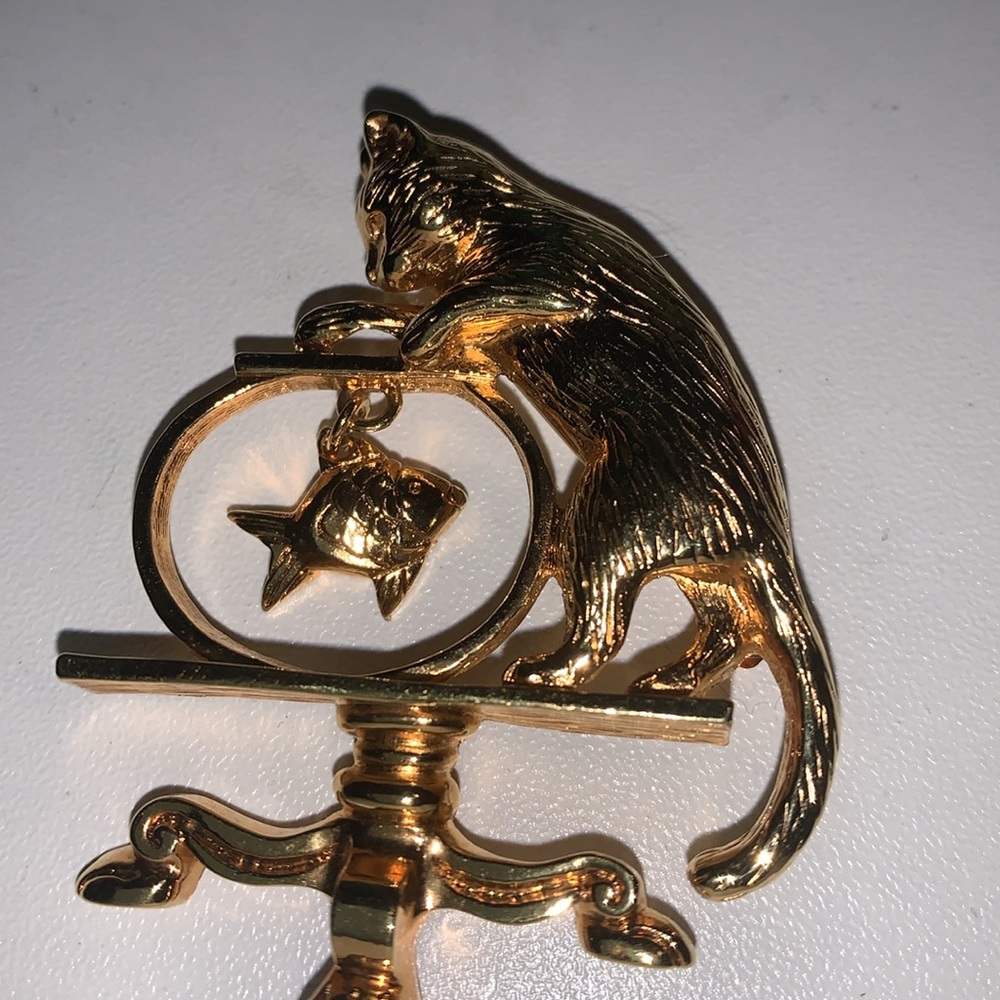 Vintage Avon Cat and Fish Brooch